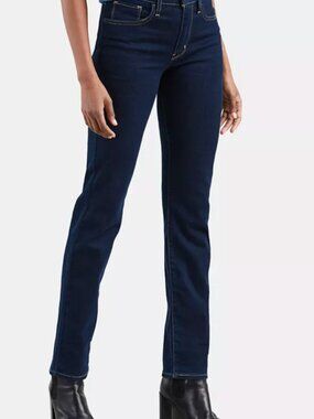 Levi's Women's 724 Straight-Leg Jeans